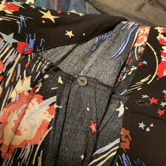 Free People sz M black v-neck wrap top - Picture 5 of 7